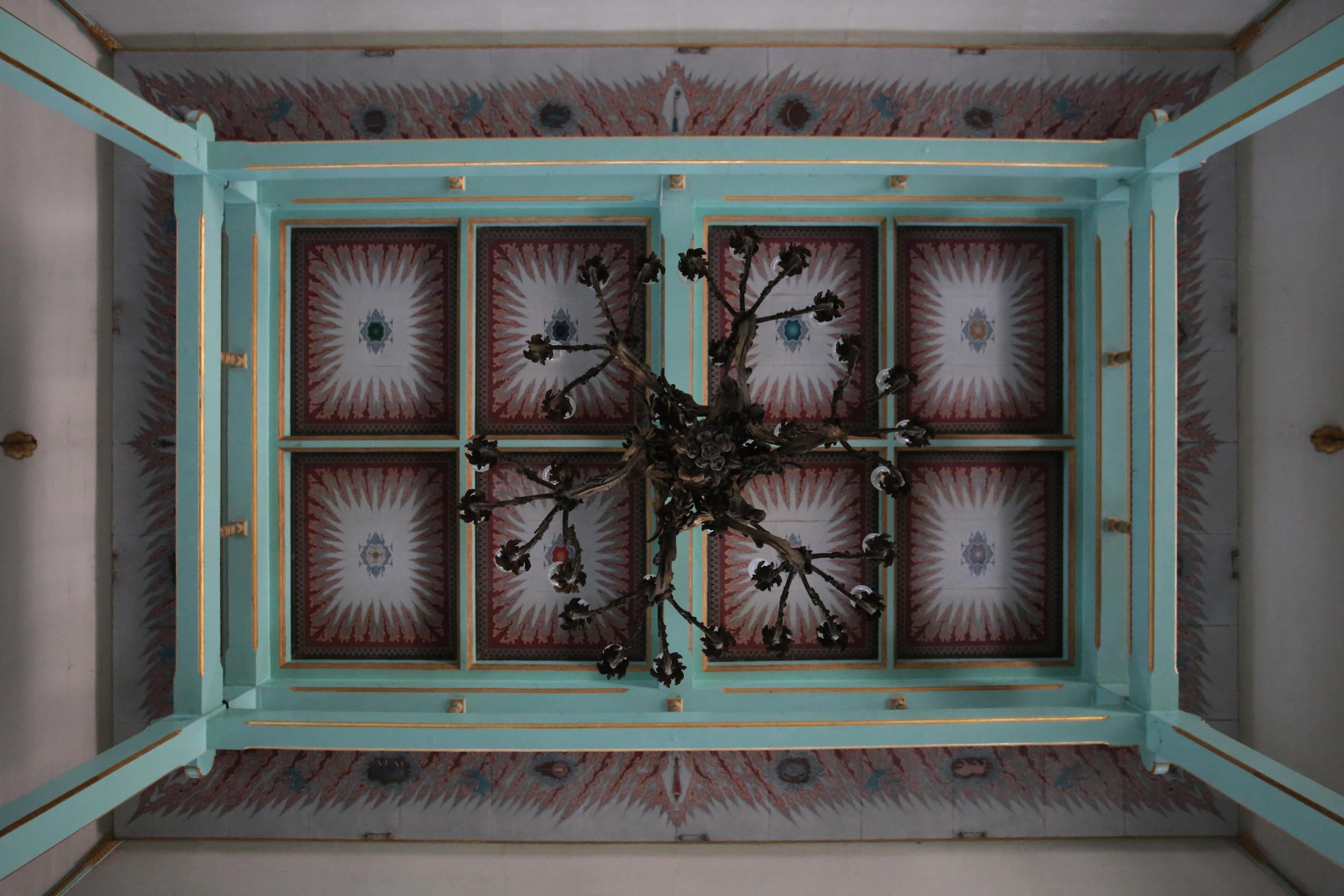 Ragam Hias Kumudawati di Pendhapa Ageng Pura Mangkunegaran